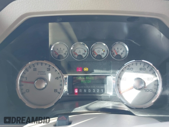 2008 Ford F-250 XL z VIN 1FTSX21RX8EB63847, wystawiony jako IAAI lot #41794531 z przebiegiem 263 884 mil mil oraz . Historia ofert i sprzedaży dostępna na DreamBid. Obrazek 7.