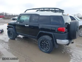 2008 Toyota FJ Cruiser with VIN JTEBU11F18K001112, listed as a IAAI auction lot 41834271 with 153,272 mi miles. Bid and sale history available at carsss.com. Image 3.