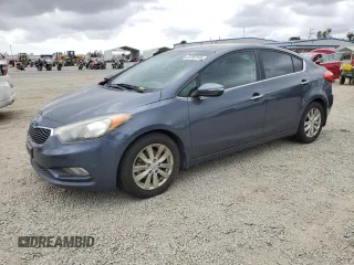 2014 Kia Forte EX with VIN KNAFX4A83E5085277, listed as a Copart auction lot 53193145 with 120,978 mi miles and Clean Title. Bid and sale history available at carsss.com. Image 1.