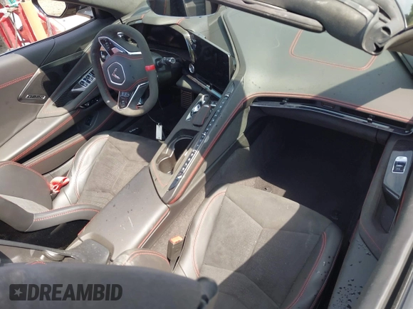 2023 Chevrolet Corvette 3LT z VIN 1G1YC3D4XP5133377, wystawiony jako IAAI lot #42205597 z przebiegiem 6 202 mil mil oraz . Historia ofert i sprzedaży dostępna na DreamBid. Obrazek 5.