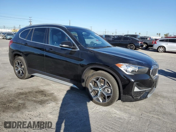 2021 BMW X1 sDrive28i with VIN WBXJG7C03M5T10112, listed as a Copart auction lot 49386695 with 46,869 mi miles and Salvage Title. Bid and sale history available at DreamBid. Image 4.