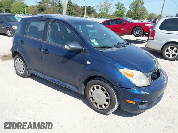 2006 Scion xA z VIN JTKKT624165010883, wystawiony jako IAAI lot #42238153 z przebiegiem 183 798 mil mil oraz . Historia ofert i sprzedaży dostępna na DreamBid. Obrazek 1.
