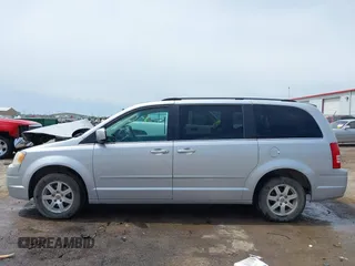 2008 Chrysler Town & Country Touring with VIN 2A8HR54P88R671360, listed as a IAAI auction lot 42104217 with 212,828 mi miles and . Bid and sale history available at DreamBid. Image 14.