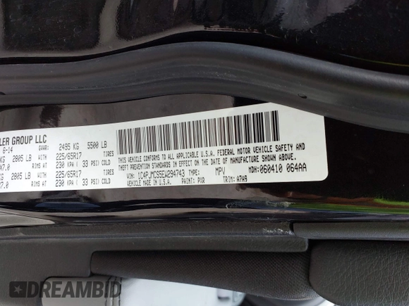 2014 Jeep Cherokee Latitude with VIN 1C4PJMCS5EW294743, listed as a IAAI auction lot 42098992 with 185,814 mi miles. Bid and sale history available at carsss.com. Image 9.
