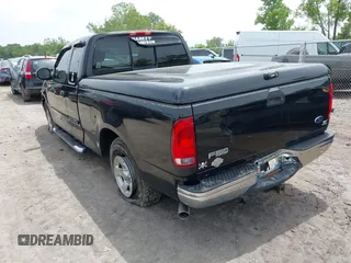 2002 Ford F-150 XL с VIN 1FTRX17W42NB62318, выставлен на аукционе IAAI как лот 42504137 с пробегом 221 200 миль миль и . История ставок и продаж доступна на DreamBid. Изображение 3.