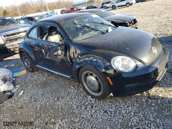 2012 Volkswagen Beetle 2.5L w/Sun/Sound/Nav PZEV with VIN 3VWJP7AT0CM645263, listed as a Copart auction lot 42690475 with 166,549 mi miles and Salvage Title. Bid and sale history available at carsss.com. Image 4.