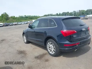 2009 Audi Q5 Premium Plus z VIN WA1KK78R99A051691, wystawiony jako IAAI lot #42354931 z przebiegiem 169 939 mil mil oraz . Historia ofert i sprzedaży dostępna na DreamBid. Obrazek 3.