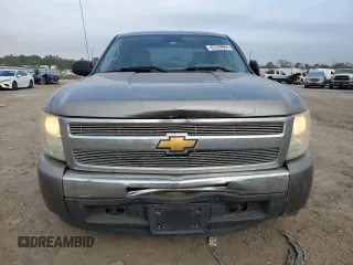 2009 Chevrolet Silverado 1500 LT with VIN 3GCEC23C09G235070, listed as a Copart auction lot 82239964 with 220,631 mi miles and Salvage Title. Bid and sale history available at carsss.com. Image 5.