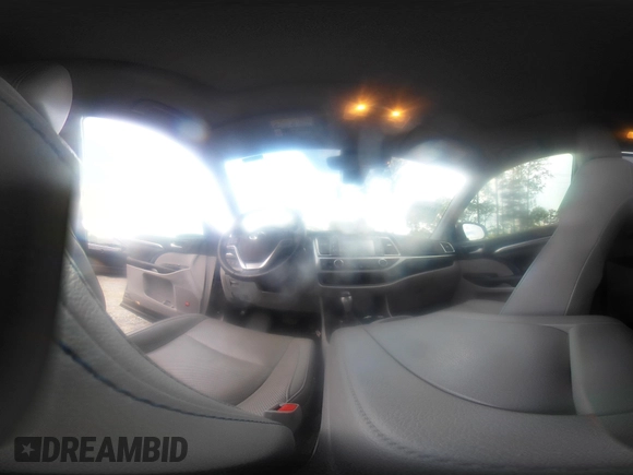 2019 Toyota Highlander Limited with VIN 5TDDZRFH9KS711575, listed as a IAAI auction lot 42102945 with 33,899 mi miles and . Bid and sale history available at DreamBid. Image 18.