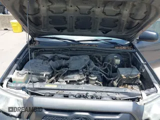 2013 Toyota Tacoma z VIN 5TFNX4CN9DX029994, wystawiony jako IAAI lot #42417441 z przebiegiem 241 775 mil mil oraz . Historia ofert i sprzedaży dostępna na DreamBid. Obrazek 10.