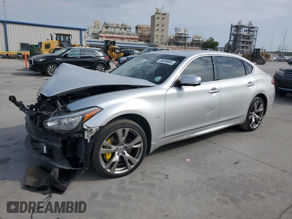 2015 Infiniti Q70 z VIN JN1BY1PR5FM832000, wystawiony jako Copart lot #56699885 z przebiegiem Nie podano mil oraz Szkoda całkowita • Salvage title. Historia ofert i sprzedaży dostępna na DreamBid. Obrazek 1.