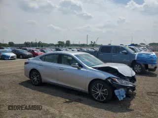 2022 Lexus ES 250 with VIN 58AD11D17NU009211, listed as a Copart auction lot 59195765 with 11,211 mi miles and Salvage title. Bid and sale history available at DreamBid. Image 4.