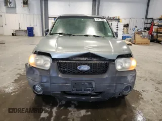 2006 Ford Escape XLT with VIN 1FMYU03136KD34592, listed as a Copart auction lot 71872694 with 185,292 mi miles and Clean Title. Bid and sale history available at carsss.com. Image 5.