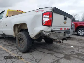 2015 Chevrolet Silverado 1500 LT with VIN 1GCNKRECXFZ414527, listed as a IAAI auction lot 41024683 with 219,673 mi miles. Bid and sale history available at carsss.com. Image 6.