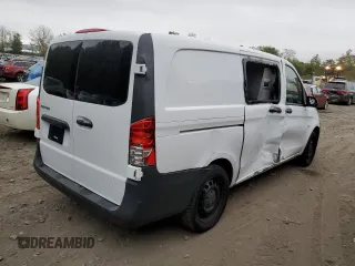 2019 Mercedes-Benz Metris Cargo z VIN WD3PG2EAXK3542077, wystawiony jako Copart lot #70091533 z przebiegiem 108 024 mil mil oraz . Historia ofert i sprzedaży dostępna na DreamBid. Obrazek 3.