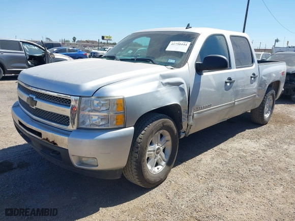 2011 Chevrolet Silverado 1500 LT with VIN 3GCPKSE31BG399202, listed as a IAAI auction lot 41750444 with 244,412 mi miles. Bid and sale history available at carsss.com. Image 17.