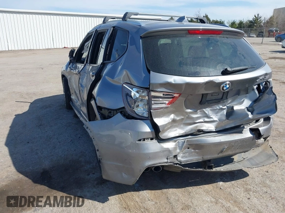 2016 BMW X3 xDrive35i z VIN 5UXWX7C56G0S17597, wystawiony jako IAAI lot #41898335 z przebiegiem 98 184 mil mil oraz . Historia ofert i sprzedaży dostępna na DreamBid. Obrazek 3.