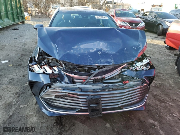 2019 Toyota Avalon Hybrid Limited with VIN 4T1B21FB7KU009366, listed as a Copart auction lot 46739045 with 70,832 mi miles and Salvage Title. Bid and sale history available at carsss.com. Image 5.