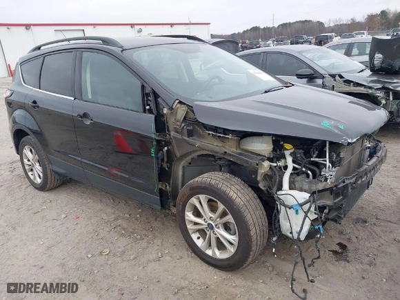 2018 Ford Escape SE with VIN 1FMCU0GD1JUB03329, listed as a IAAI auction lot 41040155 with 61,006 mi miles. Bid and sale history available at carsss.com. Image 1.