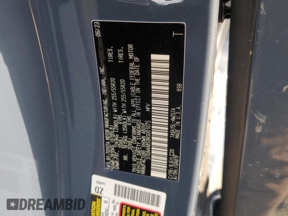 2024 Toyota Highlander XLE with VIN 5TDAAAB59RS001075, listed as a Copart auction lot 56958835 with 35,970 mi miles and Salvage title. Bid and sale history available at DreamBid. Image 14.