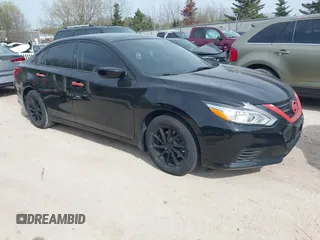 2018 Nissan Altima 2.5 S with VIN 1N4AL3AP3JC270628, listed as a IAAI auction lot 42148978 with 62,561 mi miles. Bid and sale history available at carsss.com. Image 1.