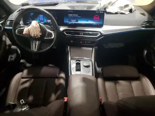 2024 BMW i4 M50 z VIN WBY33AW09RFR93637, wystawiony jako Copart lot #45842555 z przebiegiem 7 691 mil mil oraz Szkoda całkowita • Salvage title. Historia ofert i sprzedaży dostępna na DreamBid. Obrazek 8.