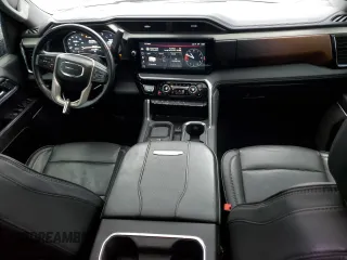 2024 GMC Sierra 3500HD Denali z VIN 1GT49WEYXRF123632, wystawiony jako Copart lot #82759314 z przebiegiem 55 078 mil mil oraz Szkoda całkowita • Salvage title. Historia ofert i sprzedaży dostępna na DreamBid. Obrazek 8.