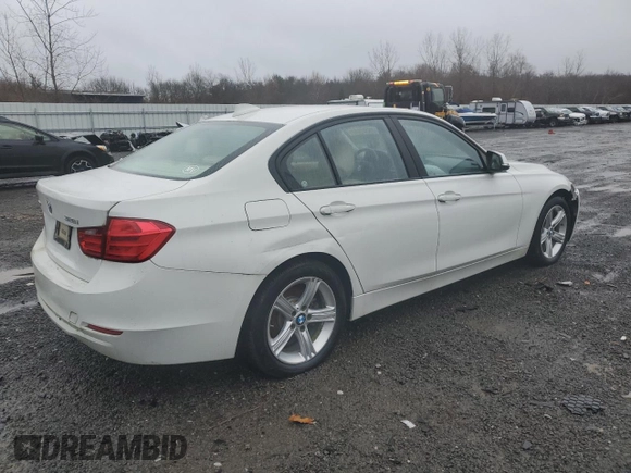2013 BMW 3 Series 328i xDrive with VIN WBA3B5C58DF595000, listed as a Copart auction lot 86827524 with 0 mi miles and Clean Title. Bid and sale history available at carsss.com. Image 3.