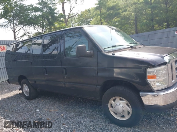 2013 Ford Econoline Passenger XL z VIN 1FBSS3BL5DDA63092, wystawiony jako IAAI lot #42738426 z przebiegiem 524 984 mil mil oraz . Historia ofert i sprzedaży dostępna na DreamBid. Obrazek 13.