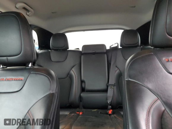 2020 Jeep Cherokee Trailhawk z VIN 1C4PJMBN6LD518073, wystawiony jako Copart lot #43611095 z przebiegiem 39 947 mil mil oraz Szkoda całkowita • Salvage title. Historia ofert i sprzedaży dostępna na DreamBid. Obrazek 10.