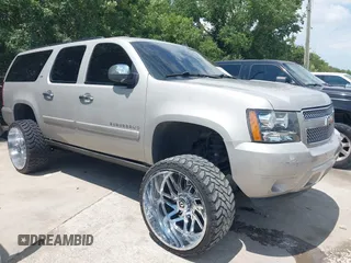 2008 Chevrolet Suburban LTZ with VIN 1GNFC16Y78R199812, listed as a IAAI auction lot 42678173 with 273,734 mi miles and . Bid and sale history available at DreamBid. Image 1.