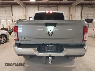 2022 Ram 2500 Big Horn with VIN 3C6UR5DL6NG404729, listed as a IAAI auction lot 41454034 with 44,212 mi miles. Bid and sale history available at carsss.com. Image 17.
