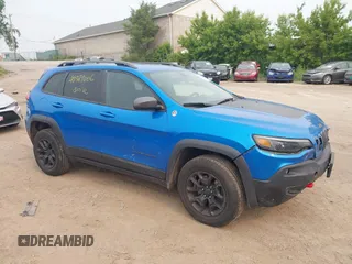 2019 Jeep Cherokee Trailhawk Elite with VIN 1C4PJMBN9KD258508, listed as a IAAI auction lot 42389006 with 106,480 mi miles and . Bid and sale history available at DreamBid. Image 1.