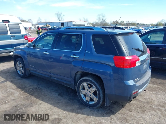 2012 GMC Terrain SLT-2 z VIN 2GKFLXE52C6120428, wystawiony jako IAAI lot #39259100 z przebiegiem 195 295 mil mil oraz . Historia ofert i sprzedaży dostępna na DreamBid. Obrazek 3.