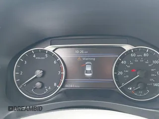 2023 Nissan Altima SV z VIN 1N4BL4DV0PN385186, wystawiony jako IAAI lot #42421832 z przebiegiem 44 341 mil mil oraz . Historia ofert i sprzedaży dostępna na DreamBid. Obrazek 7.