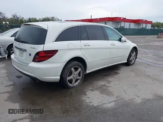 2008 Mercedes-Benz R-Class 3.5L with VIN 4JGCB65E58A073753, listed as a IAAI auction lot 42046671 with 203,963 mi miles. Bid and sale history available at carsss.com. Image 4.