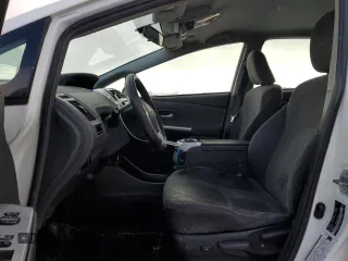 2014 Toyota Prius Two with VIN JTDZN3EU3E3300658, listed as a Copart auction lot 42302035 with 656,066 mi miles and Clean Title. Bid and sale history available at DreamBid. Image 7.