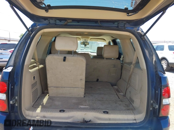 2006 Ford Explorer Eddie Bauer с VIN 1FMEU64856UA50192, выставлен на аукционе IAAI как лот 42321295 с пробегом 294 037 миль миль и . История ставок и продаж доступна на DreamBid. Изображение 17.