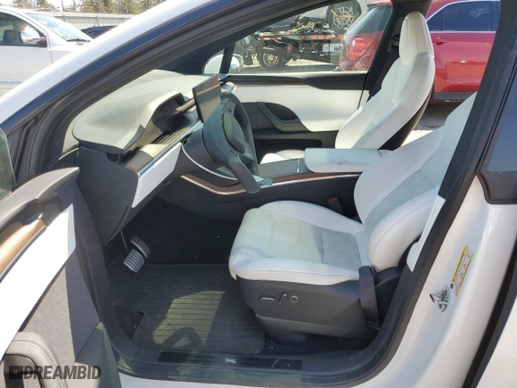 2022 Tesla Model X with VIN 7SAXCBE50NF331632, listed as a Copart auction lot 48062053 with 0 mi miles. Bid and sale history available at carsss.com. Image 7.