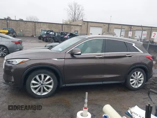 2019 Infiniti QX50 Luxe with VIN 3PCAJ5M32KF118638, listed as a IAAI auction lot 42019300 with 89,568 mi miles and . Bid and sale history available at DreamBid. Image 14.