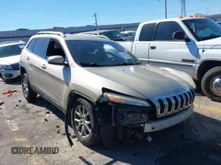 2014 Jeep Cherokee Latitude with VIN 1C4PJLCB2EW269101, listed as a IAAI auction lot 41589758 with 162,593 mi miles. Bid and sale history available at carsss.com. Image 1.