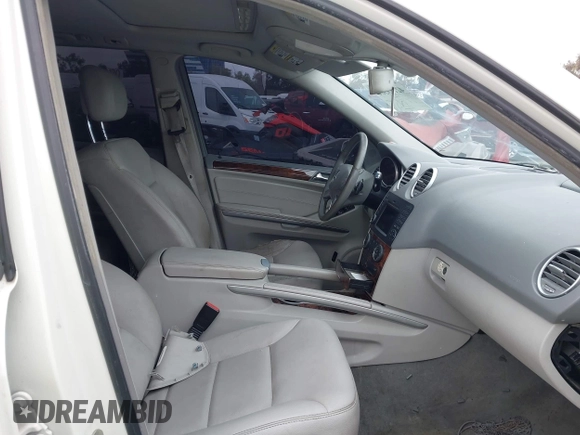 2011 Mercedes-Benz M 350 with VIN 4JGBB5GB8BA710134, listed as a IAAI auction lot 42185504 with 133,057 mi miles and . Bid and sale history available at DreamBid. Image 5.
