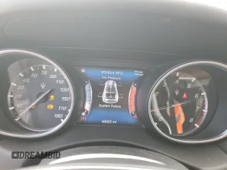 2017 Maserati Levante S z VIN ZN661YUL4HX248022, wystawiony jako Copart lot #48229455 z przebiegiem 66 820 mil mil oraz Szkoda całkowita • Salvage title. Historia ofert i sprzedaży dostępna na DreamBid. Obrazek 9.