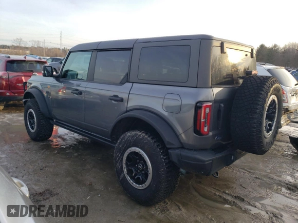 2022 Ford Bronco with VIN 1FMEE5DP3NLB87781, listed as a Copart auction lot 45737175 with 39,760 mi miles and Salvage title. Bid and sale history available at DreamBid. Image 2.