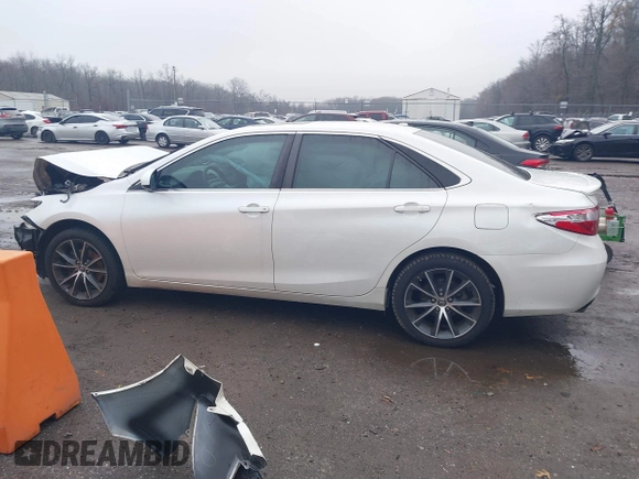 2016 Toyota Camry XSE with VIN 4T1BK1FK2GU571473, listed as a IAAI auction lot 41095181 with 63,677 mi miles. Bid and sale history available at carsss.com. Image 13.