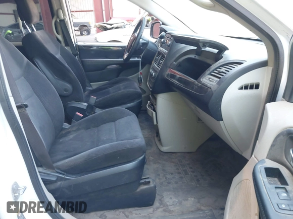 2014 Ram Cargo Van Tradesman with VIN 2C4JRGAG8ER389868, listed as a IAAI auction lot 42126547 with 208,859 mi miles. Bid and sale history available at carsss.com. Image 5.
