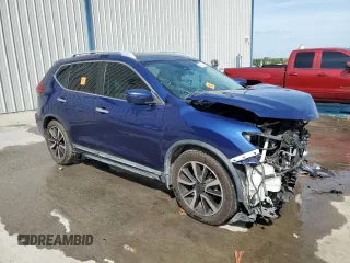 2017 Nissan Rogue SL z VIN 5N1AT2MT7HC757883, wystawiony jako Copart lot #53951325 z przebiegiem 103 174 mil mil oraz Szkoda całkowita • Salvage title. Historia ofert i sprzedaży dostępna na DreamBid. Obrazek 4.