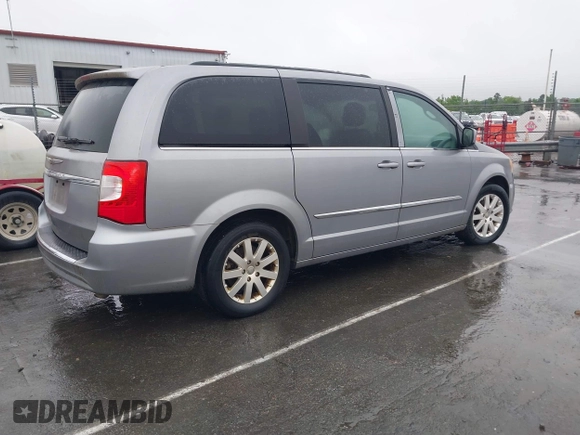 2015 Chrysler Town & Country Touring with VIN 2C4RC1BG6FR695422, listed as a IAAI auction lot 42246534 with 181,433 mi miles and . Bid and sale history available at DreamBid. Image 4.