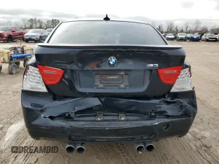 2011 BMW M3 z VIN WBSPM9C54BE202949, wystawiony jako Copart lot #45287265 z przebiegiem 78 524 mil mil oraz Szkody całkowita. Historia ofert i sprzedaży dostępna na DreamBid. Obrazek 6.