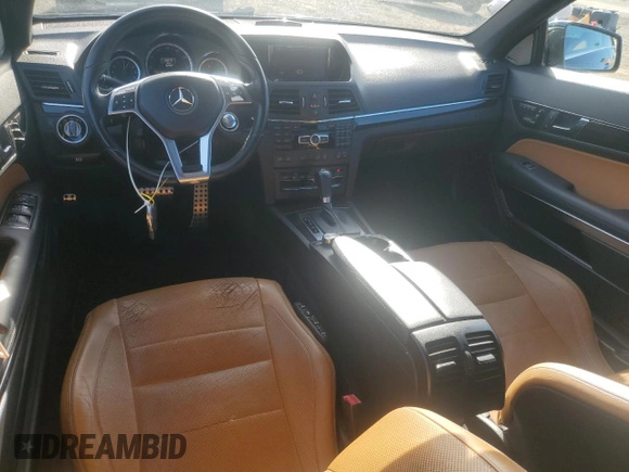 2013 Mercedes-Benz E 550 z VIN WDDKJ7DB7DF203289, wystawiony jako Copart lot #86887974 z przebiegiem 130 987 mil mil oraz Szkoda całkowita • Salvage title. Historia ofert i sprzedaży dostępna na DreamBid. Obrazek 8.